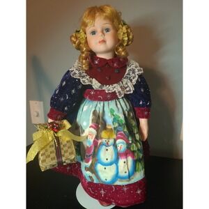 Heritage Signature Heidi Goldilocks Christmas‎ Porcelain Doll 18 In